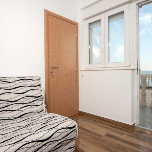 Ivo Apartment *