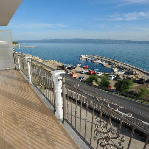 Apartment Ivo Podstrana
